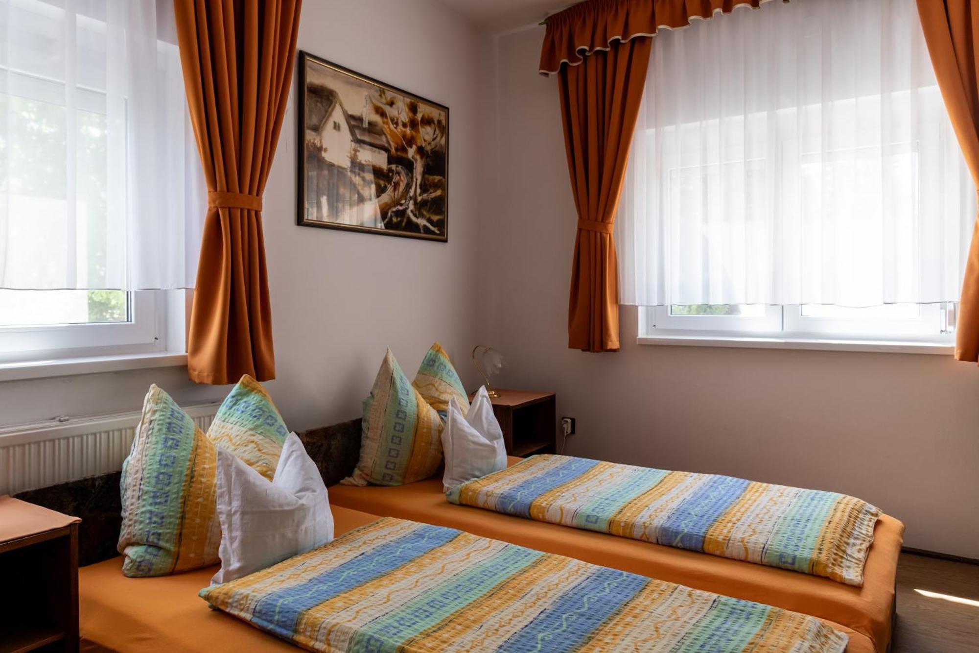 Magdalena Apartmanhaz Keszthely Exteriör bild