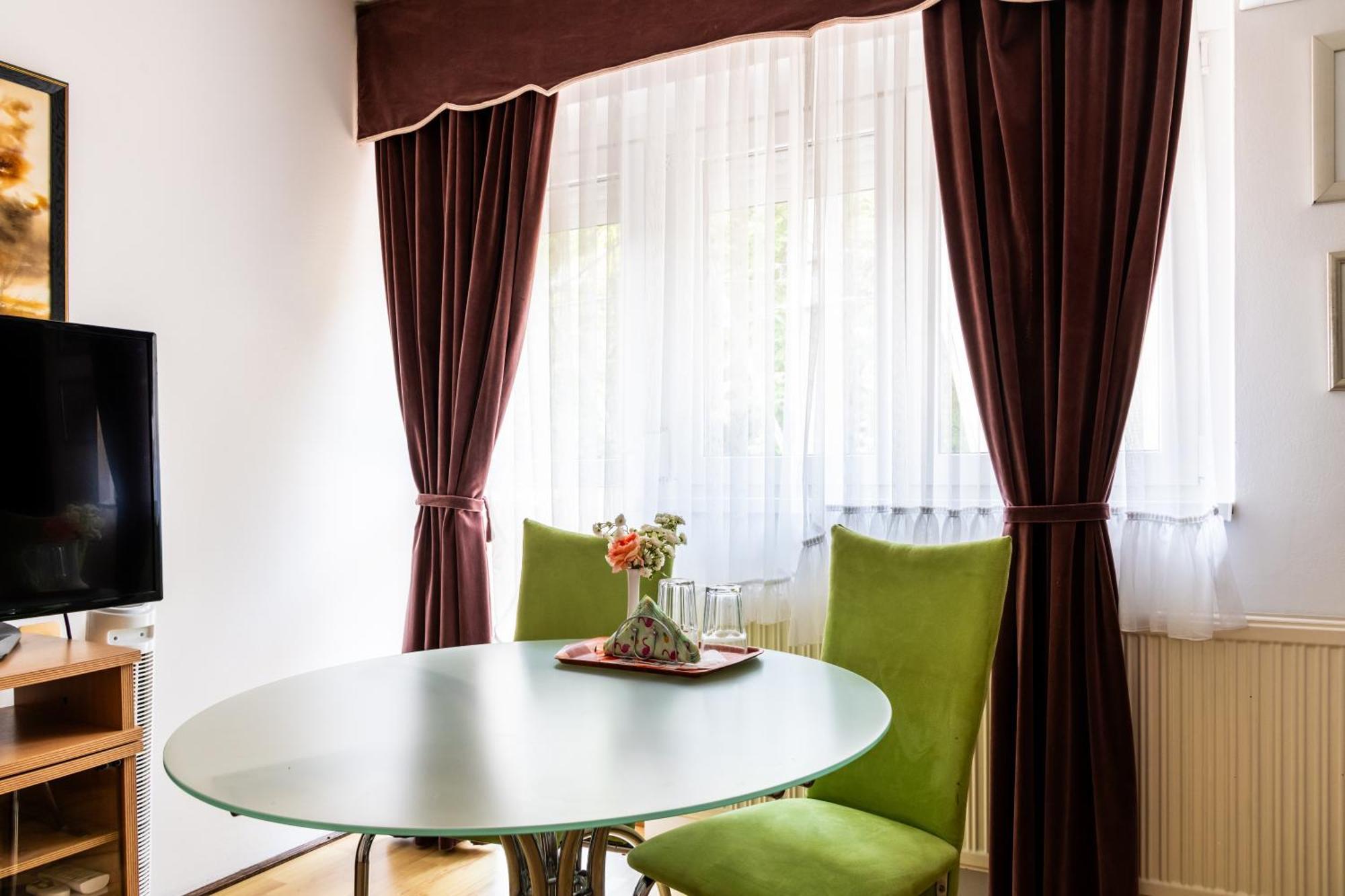 Magdalena Apartmanhaz Keszthely Exteriör bild